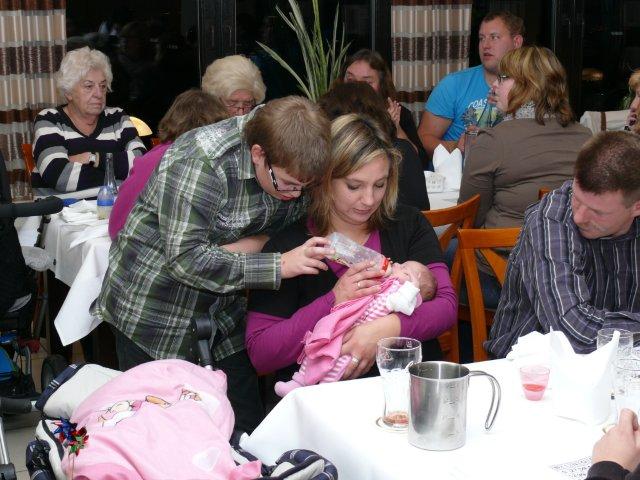 Grünko_2012_10.jpg - Auch die Kleinsten bekamen etwas.