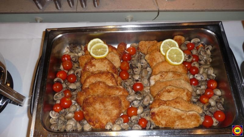 Fisch2020-06.jpg - Auch die, die angst vor Schuppen haben, bekamen ihre Mahlzeit.